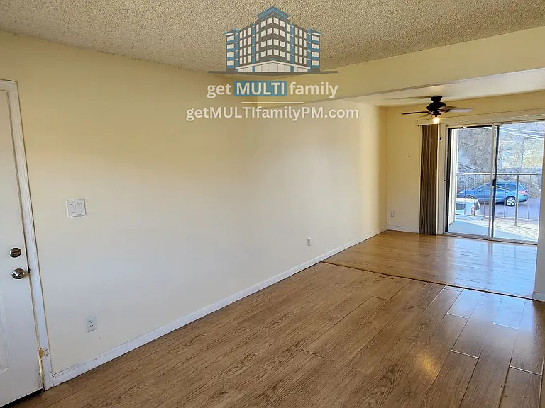 1111 E Butler Dr #D — Photo 3
