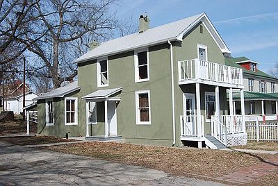 2nd image of 920 S 5th St