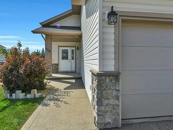 2nd image of 139 N Garrison Cir