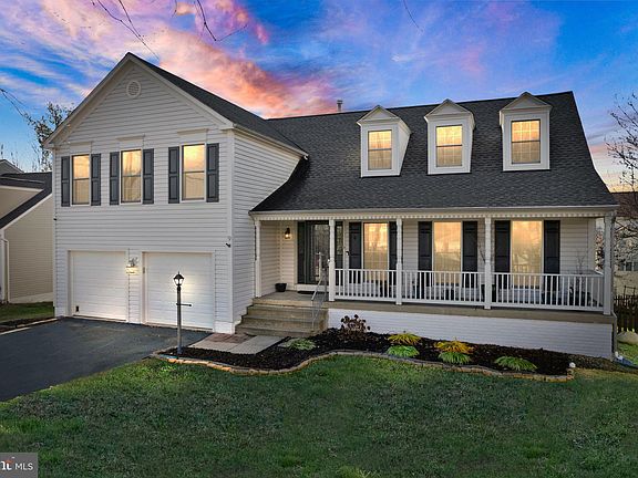 3rd image of 9 Bankston Ct