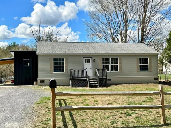 56 School Street, Castleton, VT 05735