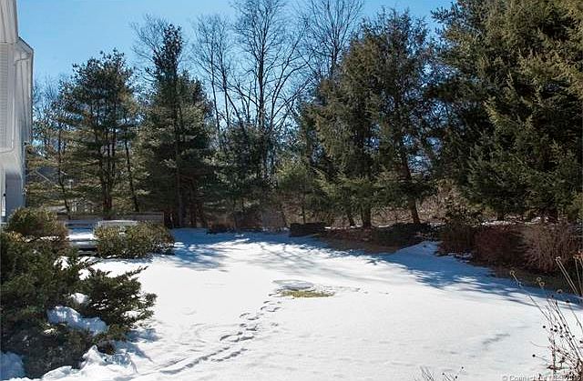 2nd image of 150 Cold Spring Rd