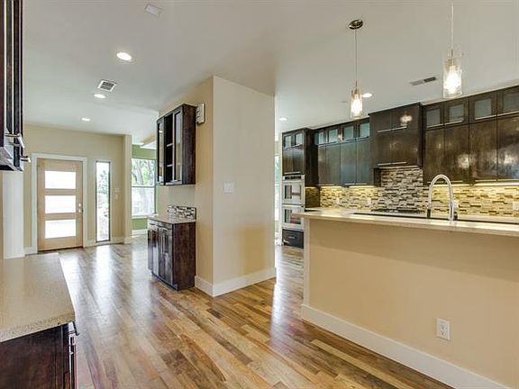 3rd image of 8623 San Leandro Dr