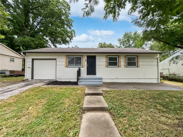 5125 S Norfleet Rd, Independence, MO 64055