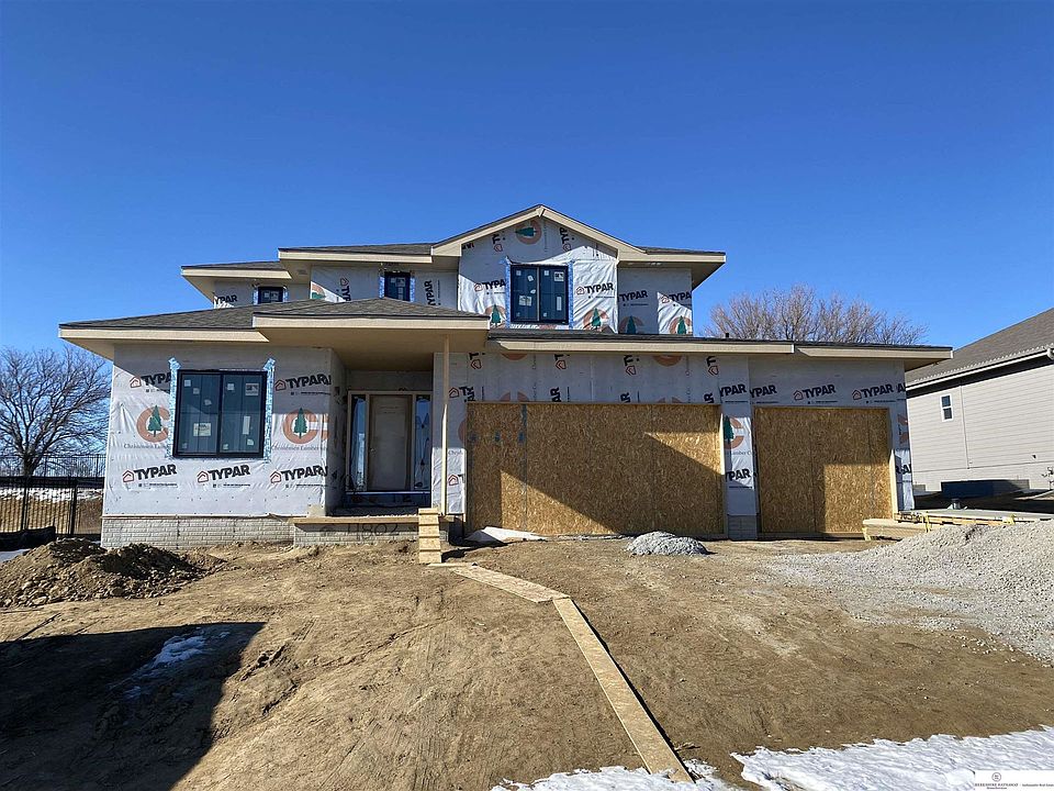 1st image of 4802 N 189th St