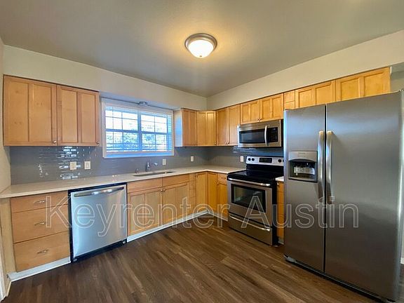 5th image of 2105 N Cannes Dr
