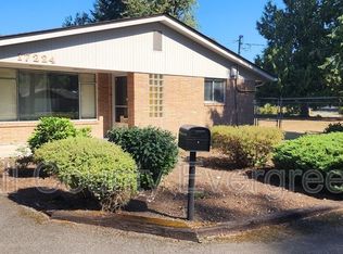 17224 SE Wax Rd, Kent, WA 98042