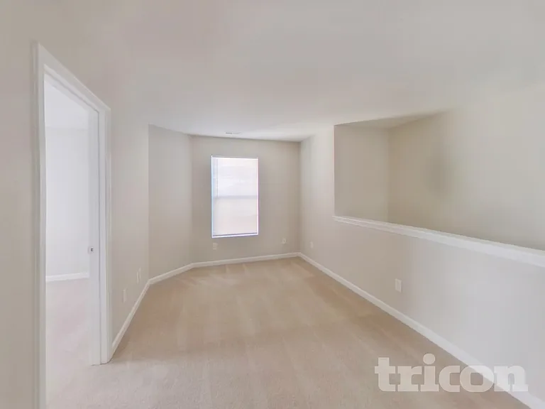 1362 Cadre Cir — Photo 12