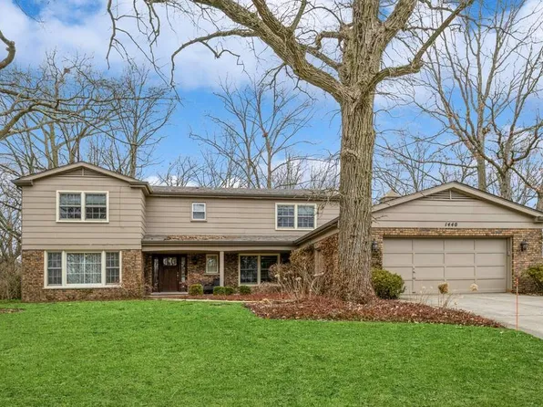 1440 Wincanton Dr, Deerfield, IL 60015