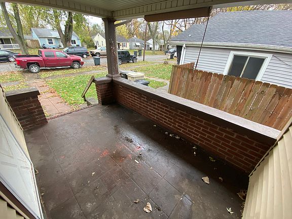 2nd image of 1106 Roosevelt St