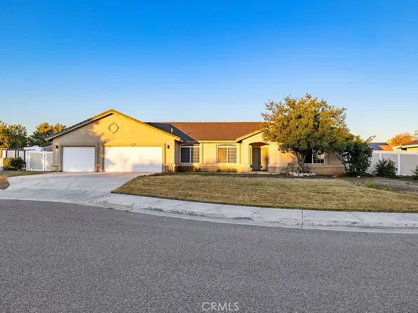 6834 Phoenix Ct, Hesperia, CA 92345