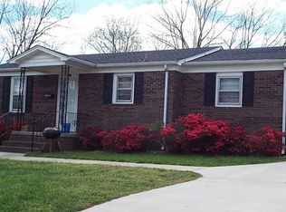 411 Bell St, Troy, NC 27371