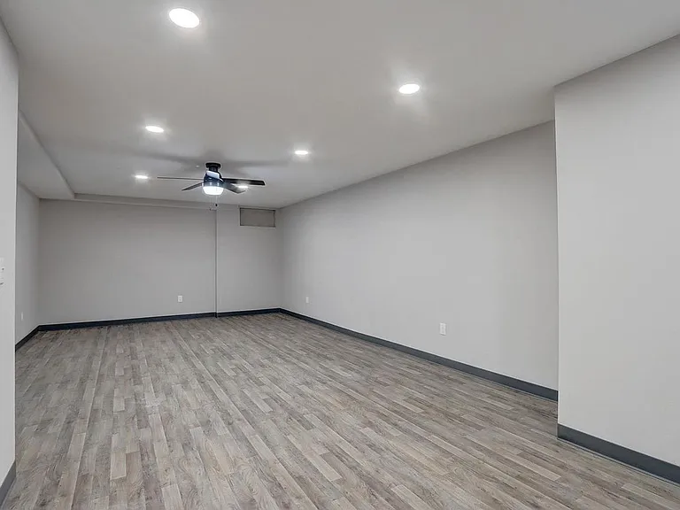 7653 Farmington Way — Photo 31