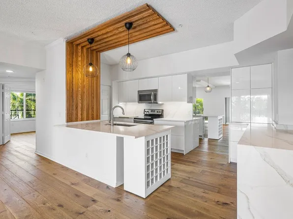 2411 Tuscany Way #2-411, Boynton Beach, FL 33435