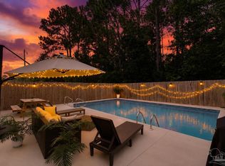 7076 Lake Joanne Dr, Pensacola, FL 32506