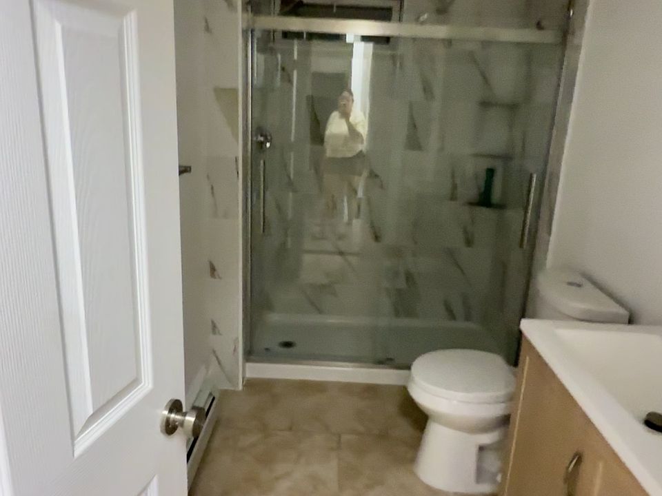 1st image of 10 Stamford Ave