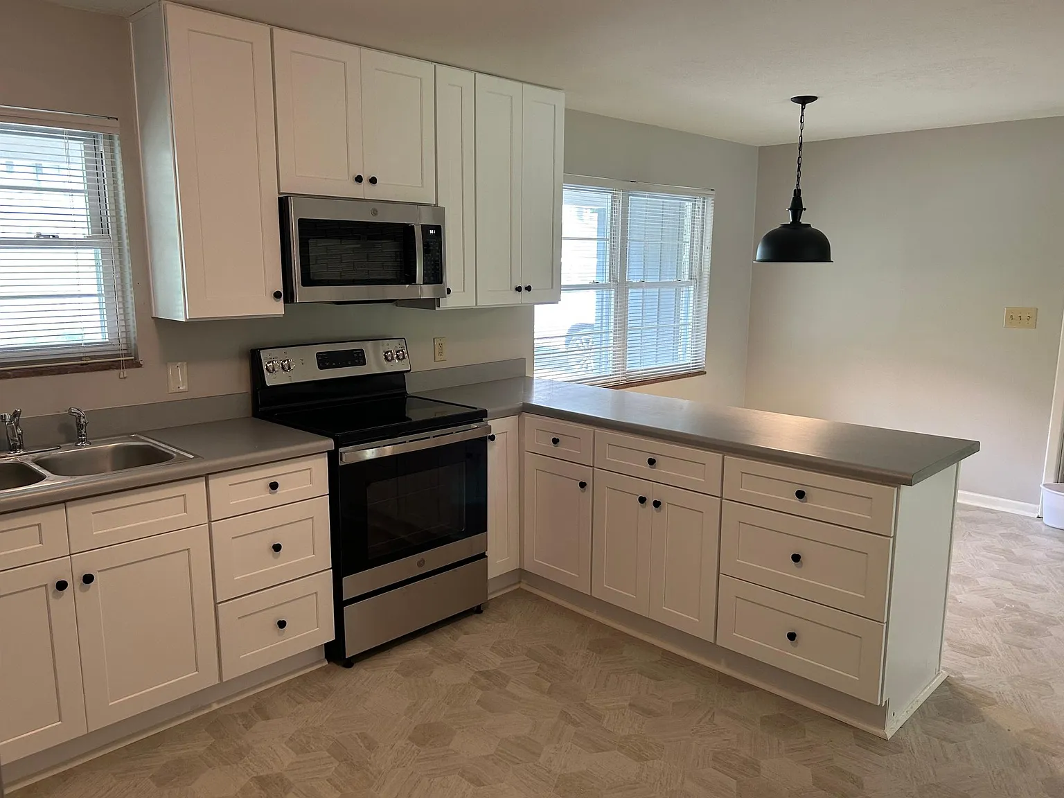 249 Early Dr — Photo 3