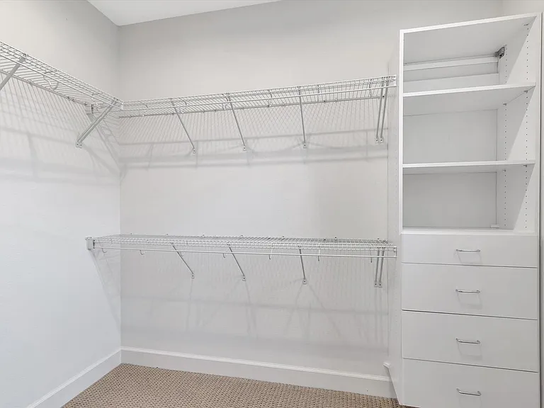 3086 Via Siena Pl — Photo 32