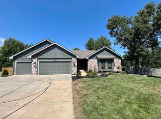 6048 SW 37th St, Topeka, KS 66614