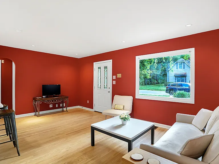 6548 Ferguson St — Photo 4