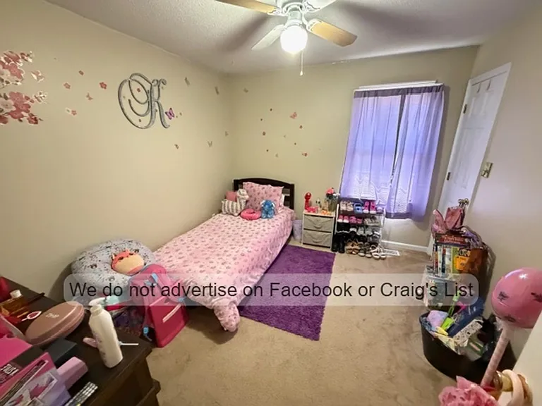 510 Berwick Dr — Photo 10