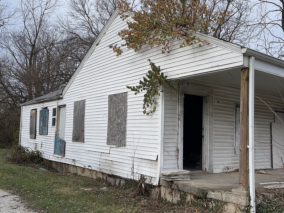 2nd image of 3526 N Parker Ave