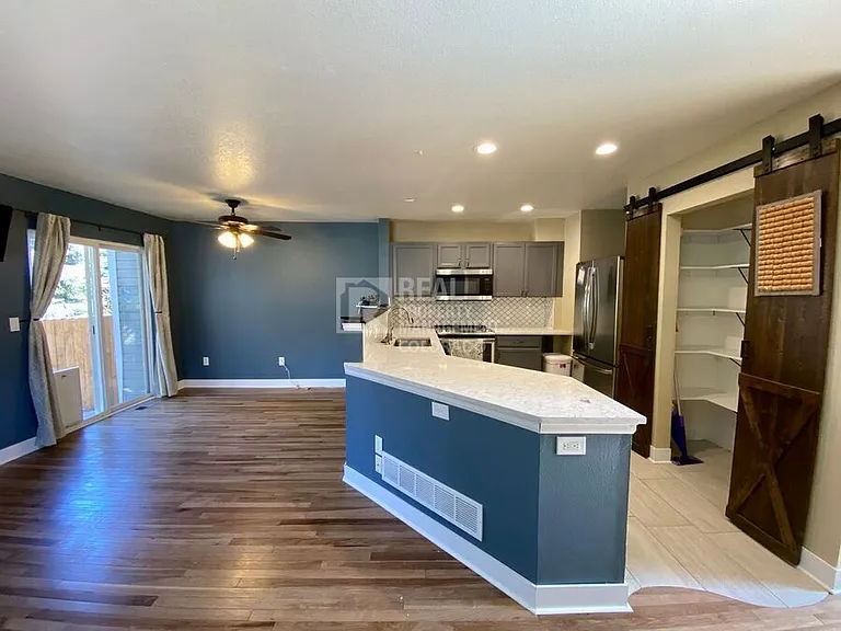 2021 Dove Creek Ct — Photo 6