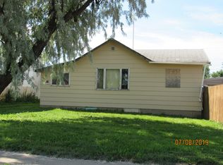 206 W East St, Poplar, MT 59255