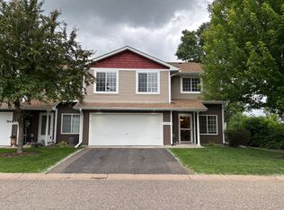 21222 Shetland Dr N, Forest Lake, MN 55025
