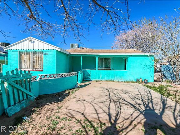 3rd image of 2211 Poplar Ave