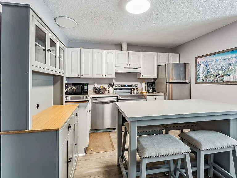412 S Main St #113 — Photo 10