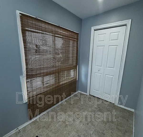 492 King George St #1 — Photo 25