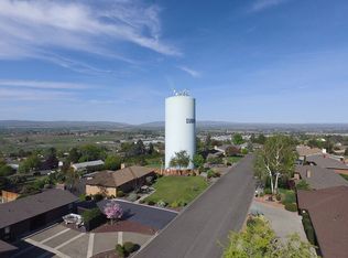 805 Skyline Dr, Sunnyside, WA
