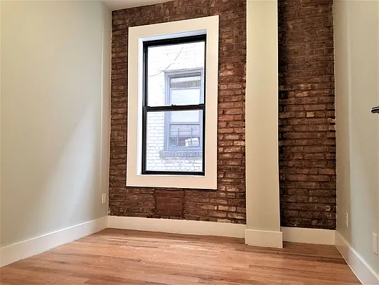 Rented by The Hamilton Group | media 33