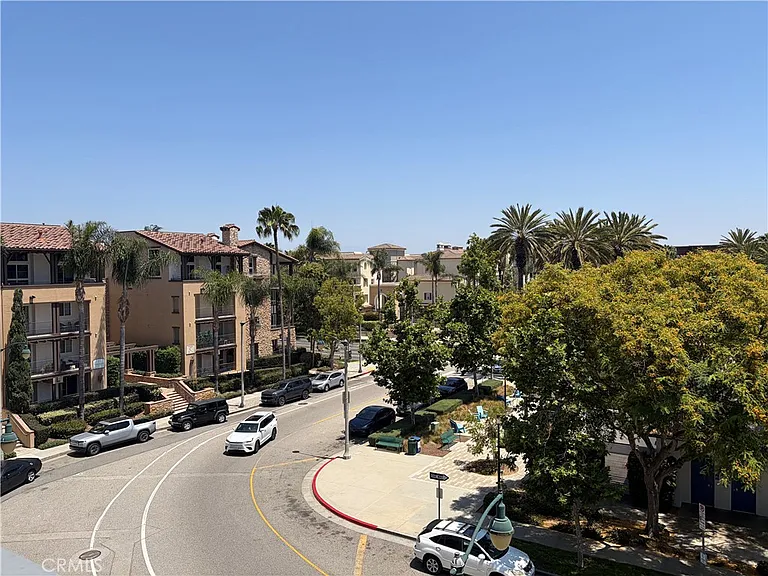 13045 Pacific Promenade — Photo 21