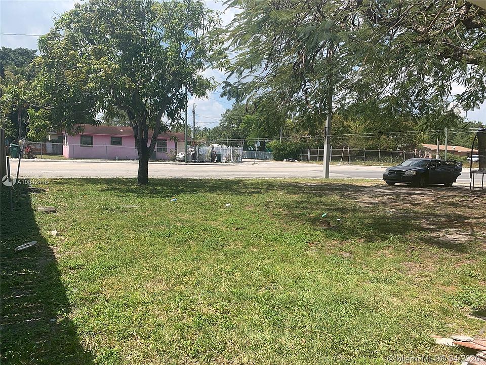 1st image of 14 NE 60th Ter #14