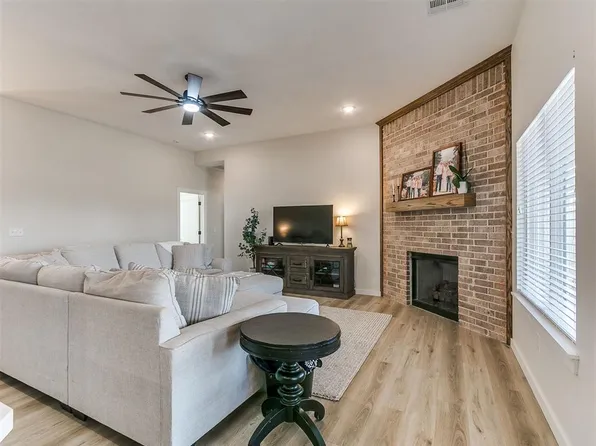 4526 Red Bird Rd, Shawnee, OK 74804