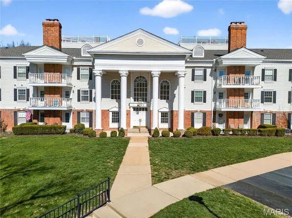 2323 Manor Grove Dr APT 5, Chesterfield, MO 63017
