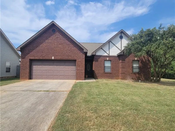 11881 Forsythe Ave, Moundville, AL 35474