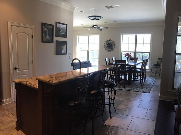 3rd image of 9865 Loveland Ct