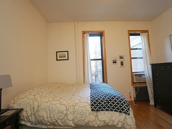 2nd image of 175 E 90th St #2D