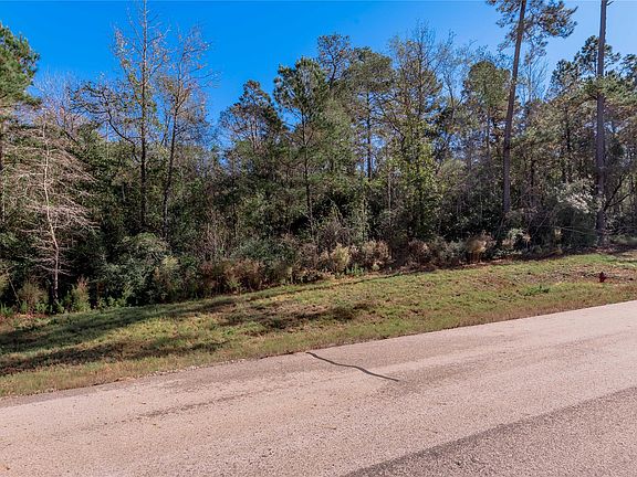 5th image of Grassland Ct