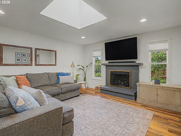 5th image of 2907 Carriage Way