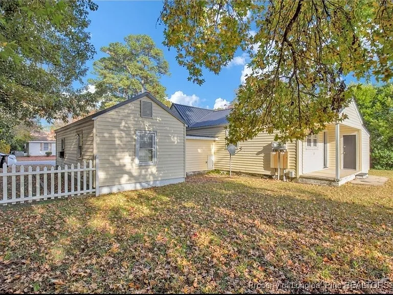 Pecan Dr — Photo 2