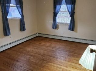 103 Carol Dr, Hackettstown, NJ 07840