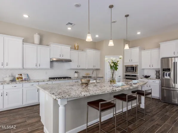 8883 W Weeping Dalea Dr, Marana, AZ 85653