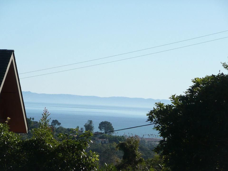 2nd image of 352 Conejo Rd