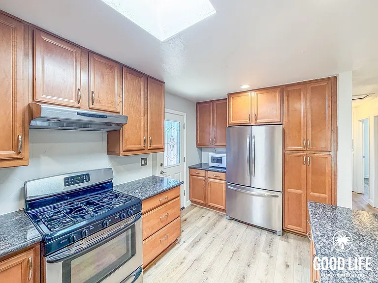 4459 Limerick Way — Photo 7