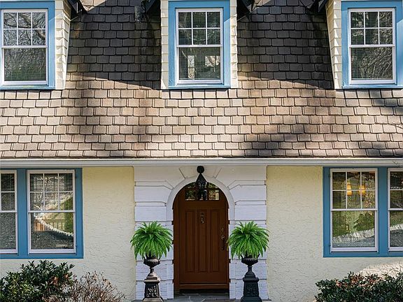 3rd image of 40 Forest Rd