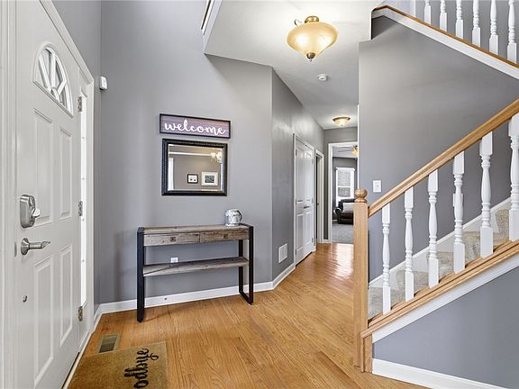 3rd image of 309 Dirkshire Ct